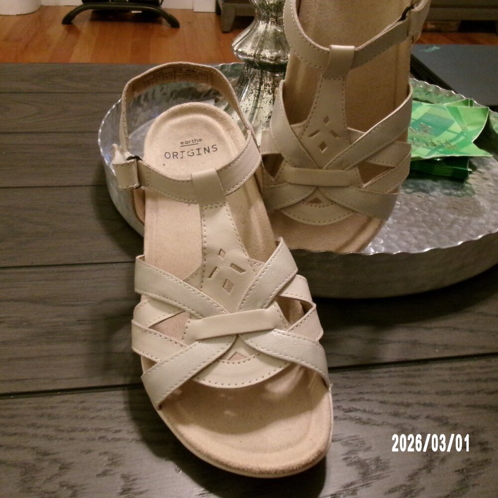 Earth Origins Leather Strappy Sandals "Sylvie" SAND WHITE (BEIGE) SIZE 7 M - Picture 2 of 6